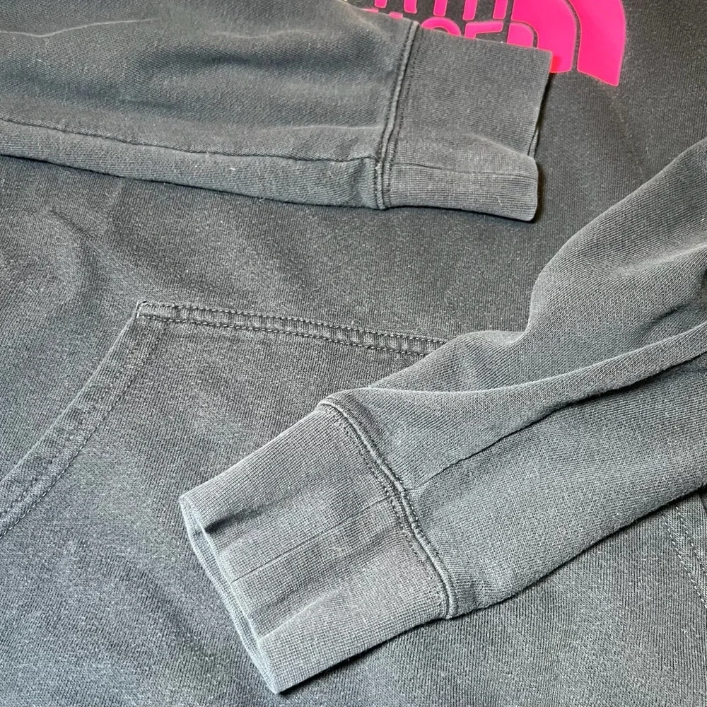 North Face Hoodie Womens Small Black Pullover Pink Logo Streetwear Cozy‎ Casual - Picture 10 of 13